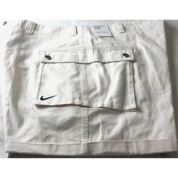 Nike Life Men's Woven P44 Cargo Cotton Canvas Shorts Phantom White Black NWT - Picture 1 of 5